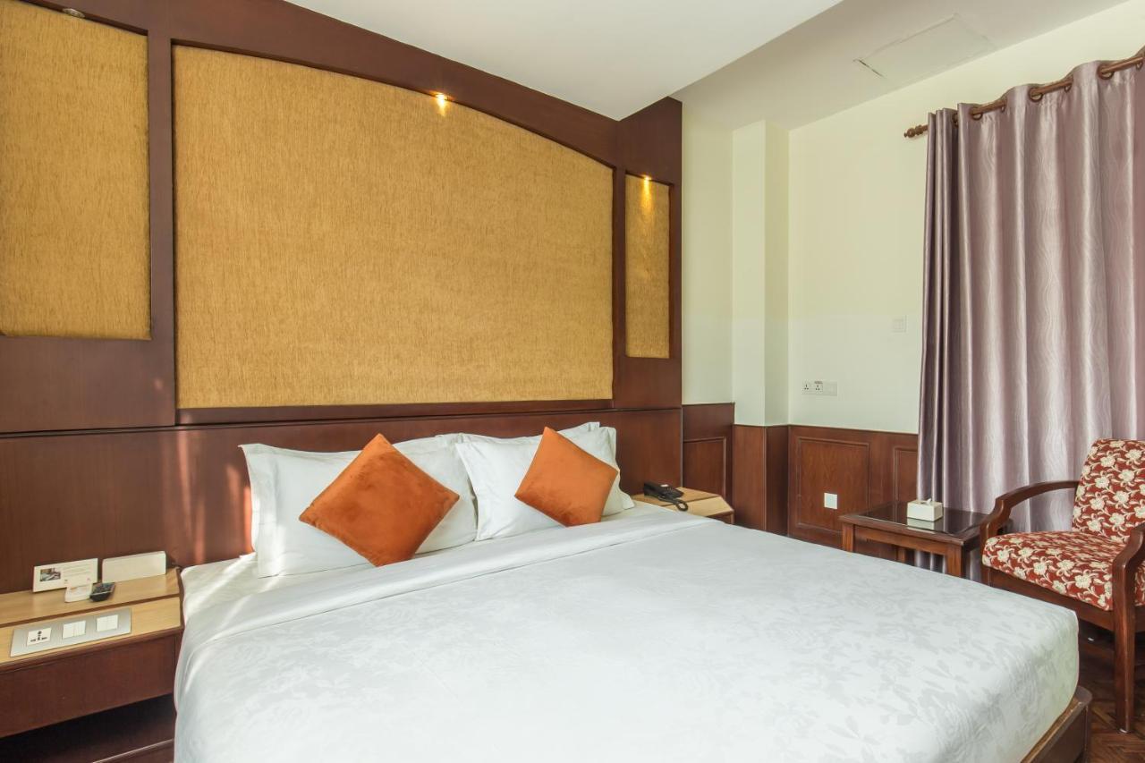 Dahlia Boutique Hotel Покхара Экстерьер фото