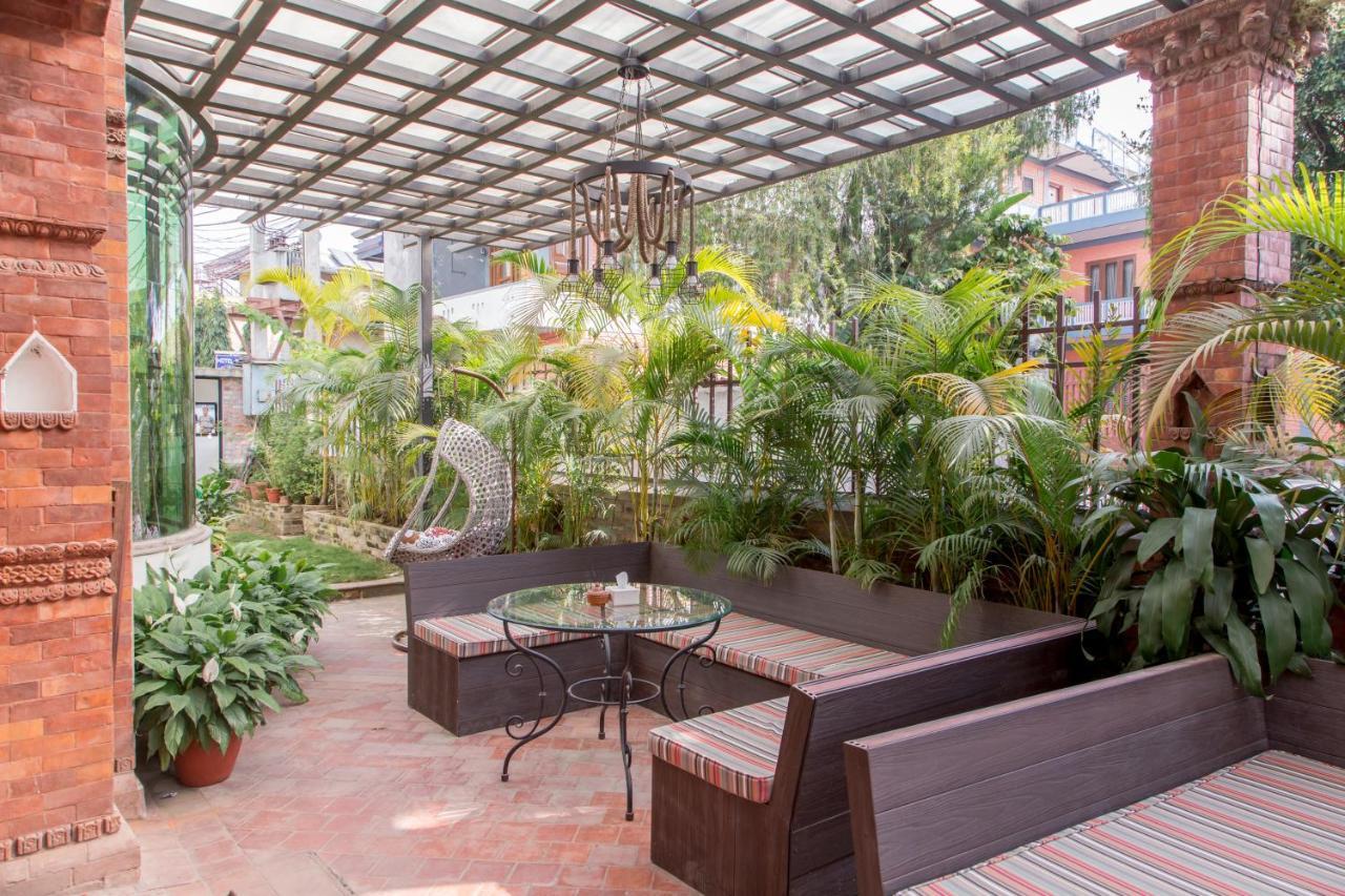 Dahlia Boutique Hotel Покхара Экстерьер фото