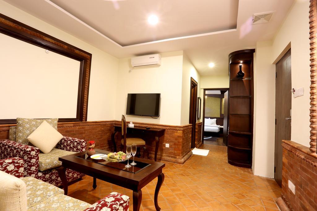 Dahlia Boutique Hotel Покхара Экстерьер фото